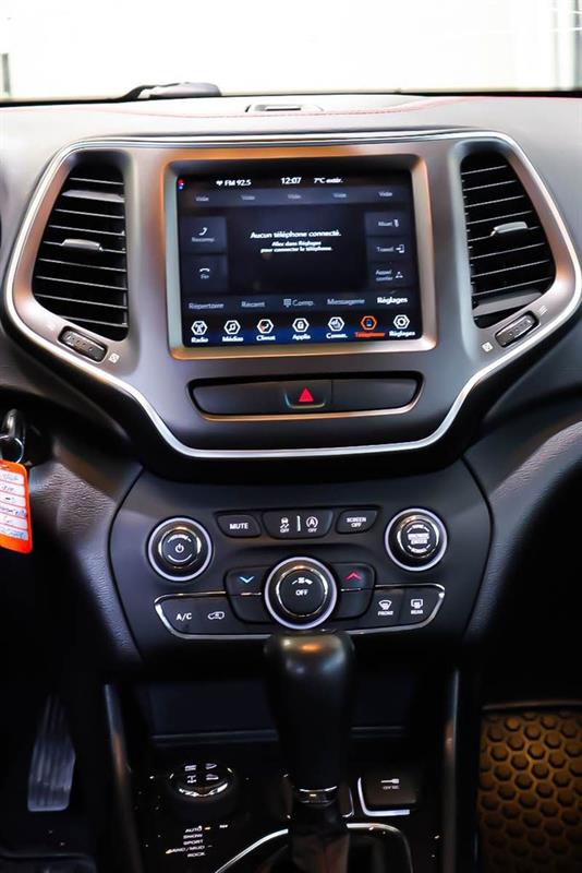 jeep Cherokee 2020 - 19