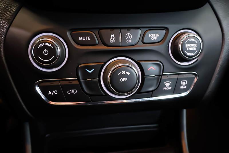 jeep Cherokee 2020 - 22