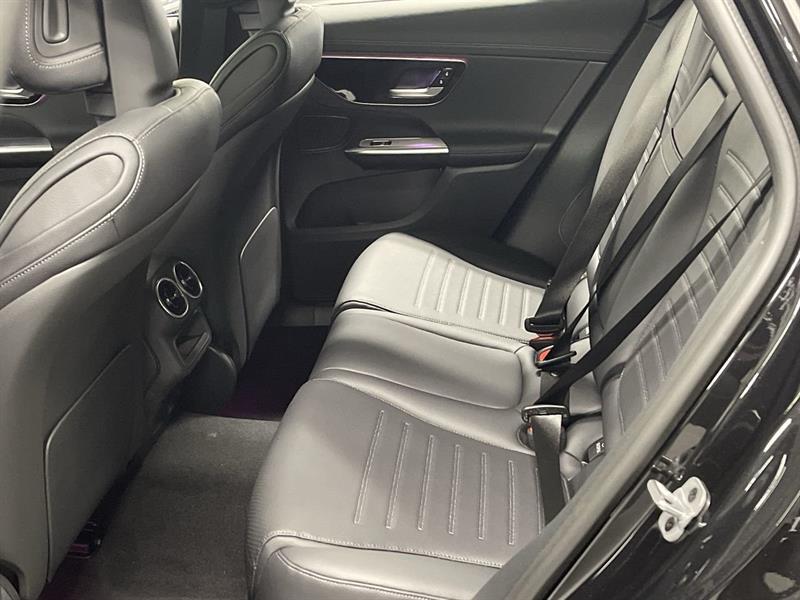 2023 Mercedes-Benz GLC - Image 31