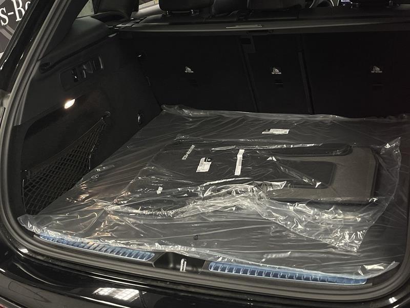 2023 Mercedes-Benz GLC - Image 32