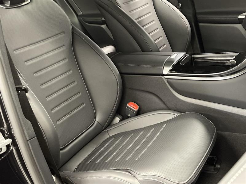 2023 Mercedes-Benz GLC - Image 33