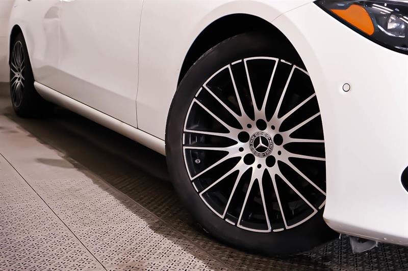 mercedes-benz C-Class 2024 - 9