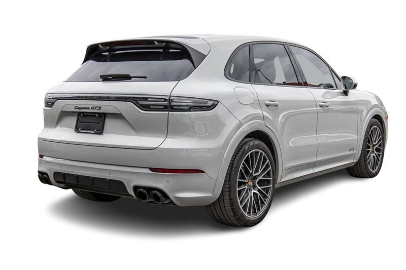 2023 Porsche Cayenne - Image 6