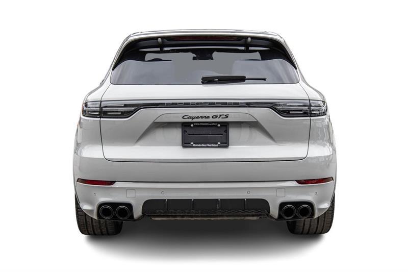 2023 Porsche Cayenne - Image 8