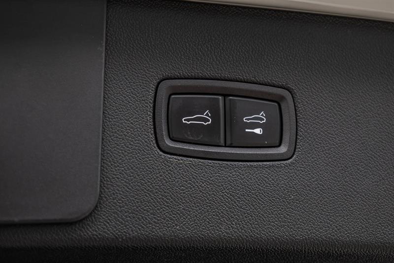 2023 Porsche Cayenne - Image 14