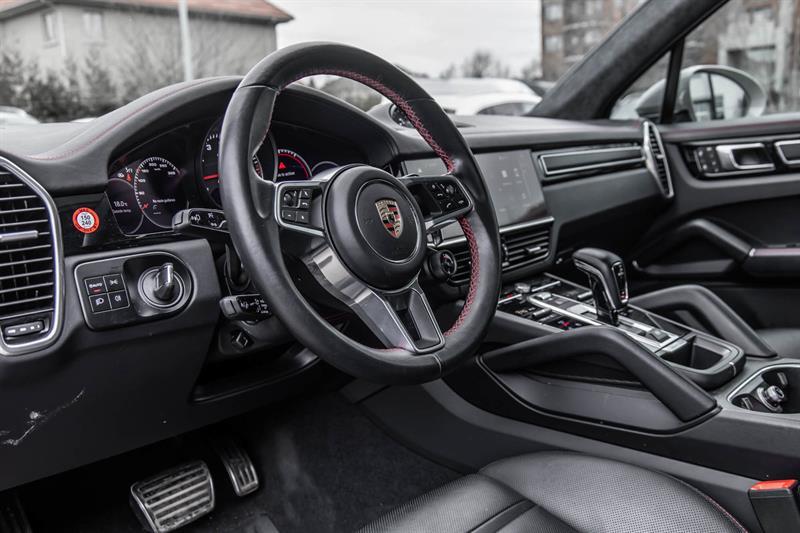 2023 Porsche Cayenne - Image 19