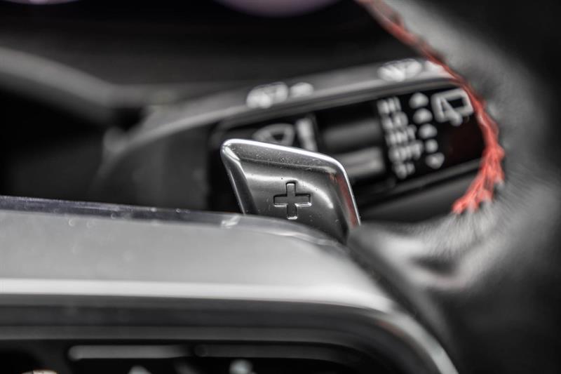 2023 Porsche Cayenne - Image 23