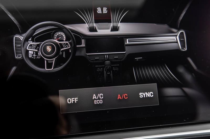 2023 Porsche Cayenne - Image 32