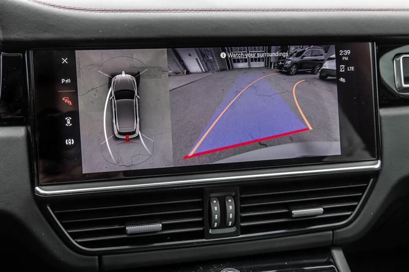 2023 Porsche Cayenne - Image 34