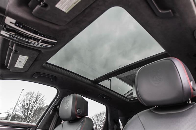 2023 Porsche Cayenne - Image 36