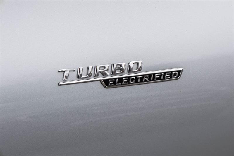 2023 Mercedes-Benz C-Class - Image 14