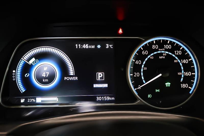nissan LEAF 2023 - 18