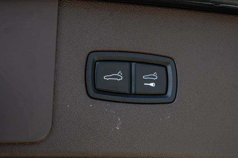 2019 Porsche Cayenne - Image 15