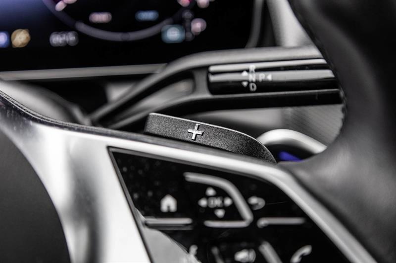 2023 Mercedes-Benz GLC - Image 29