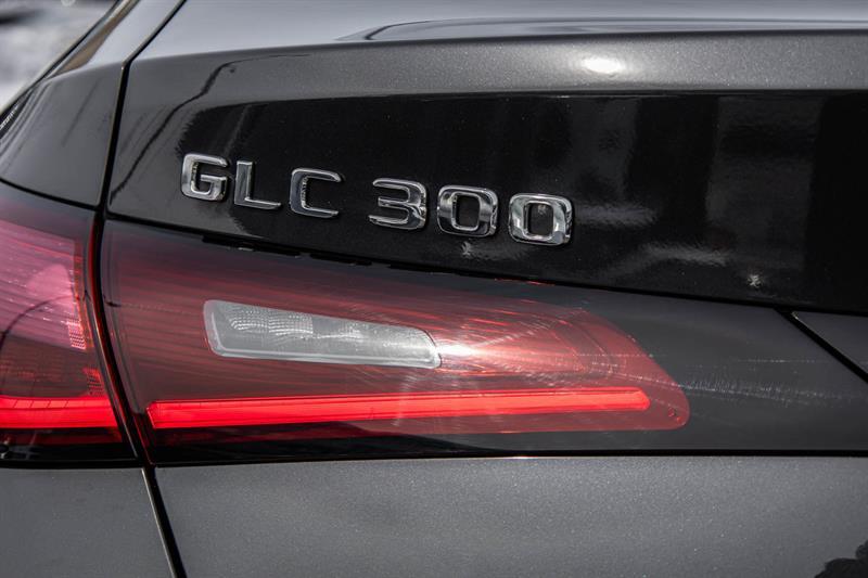 2024 Mercedes-Benz GLC - Image 8