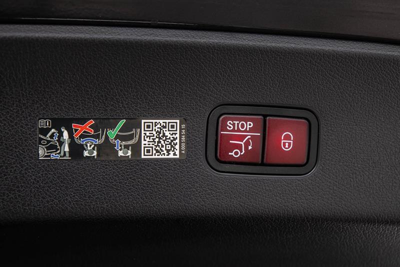 2024 Mercedes-Benz GLC - Image 11