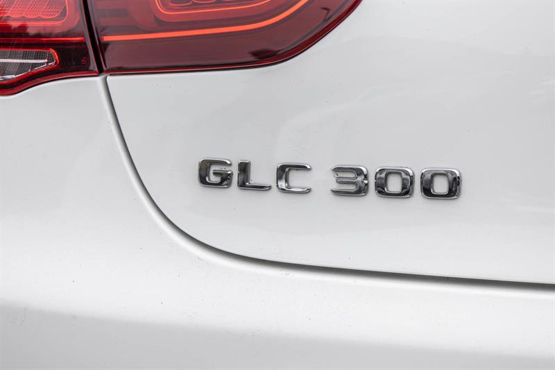 2023 Mercedes-Benz GLC - Image 14