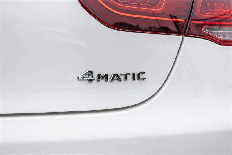 2023 Mercedes-Benz GLC - Image 16