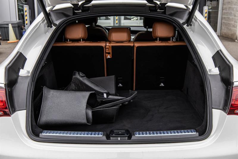 2023 Mercedes-Benz GLC - Image 18