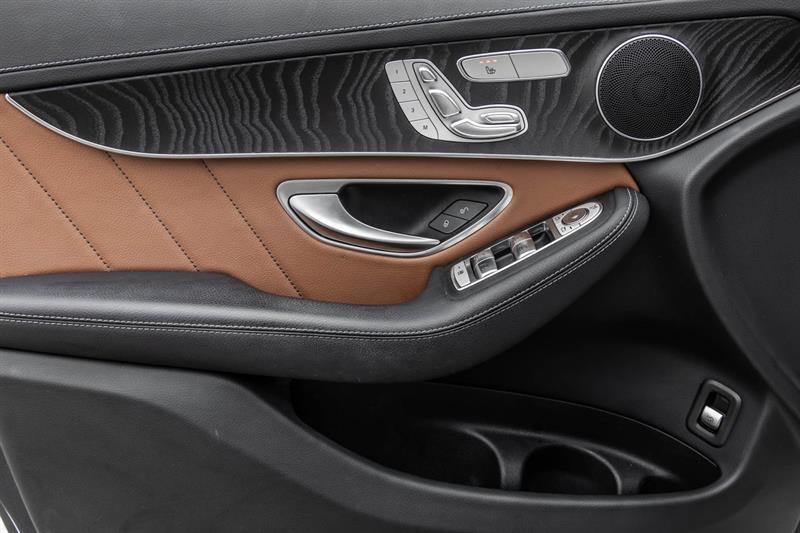 2023 Mercedes-Benz GLC - Image 21