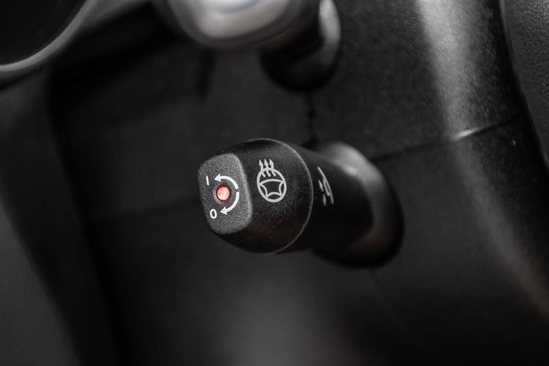 2023 Mercedes-Benz GLC - Image 25