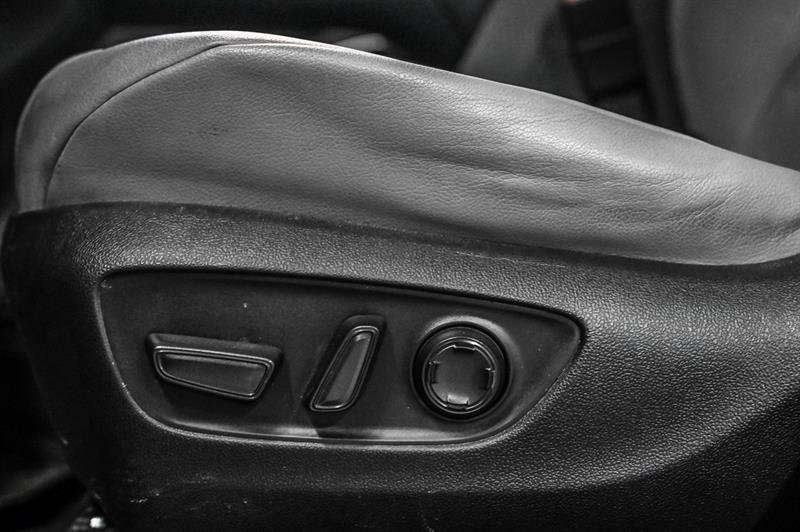 2023 Toyota Sienna - Image 15