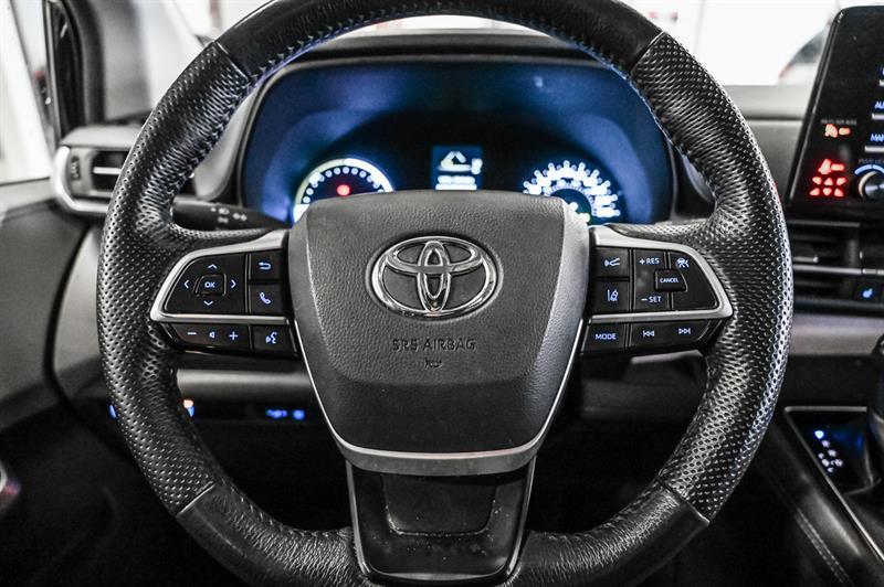 2023 Toyota Sienna - Image 19