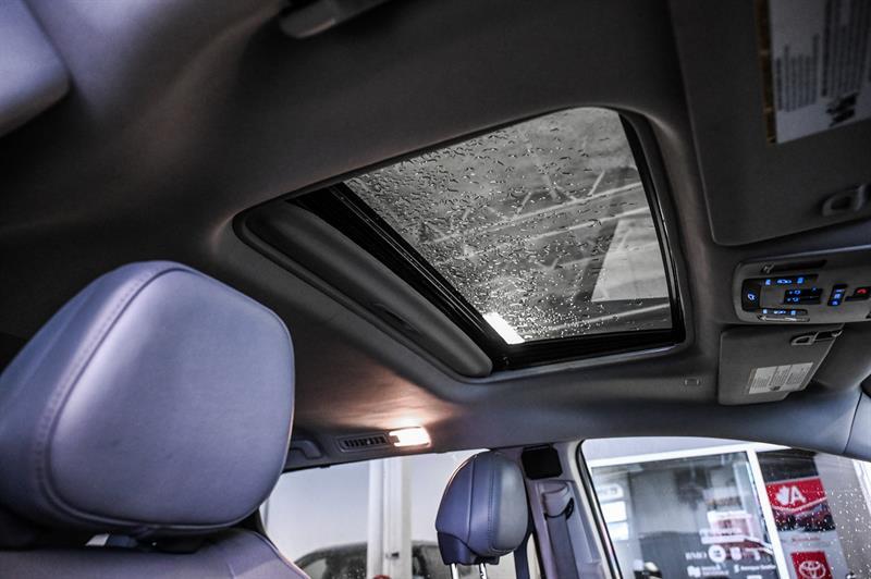 2023 Toyota Sienna - Image 37