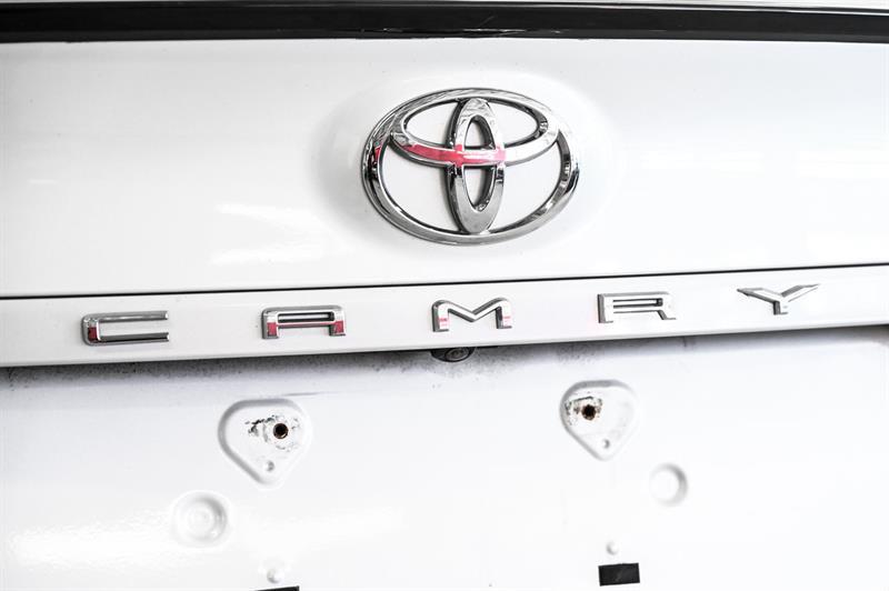 2020 Toyota Camry - Image 8