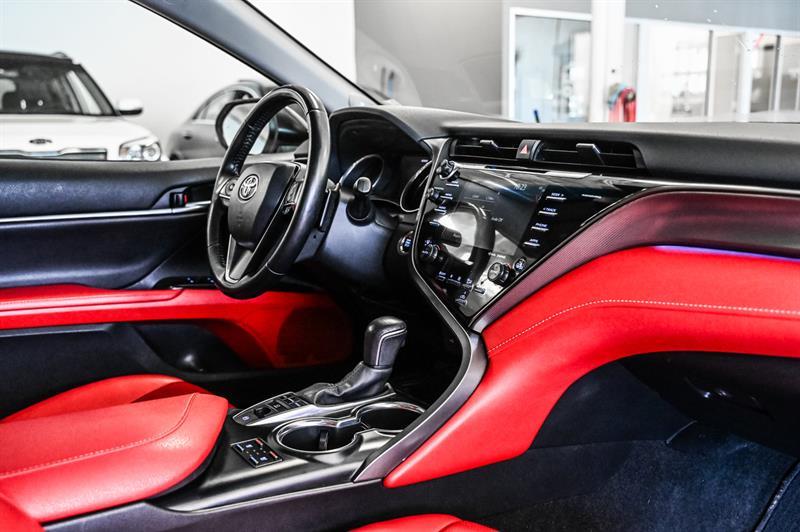 2020 Toyota Camry - Image 29