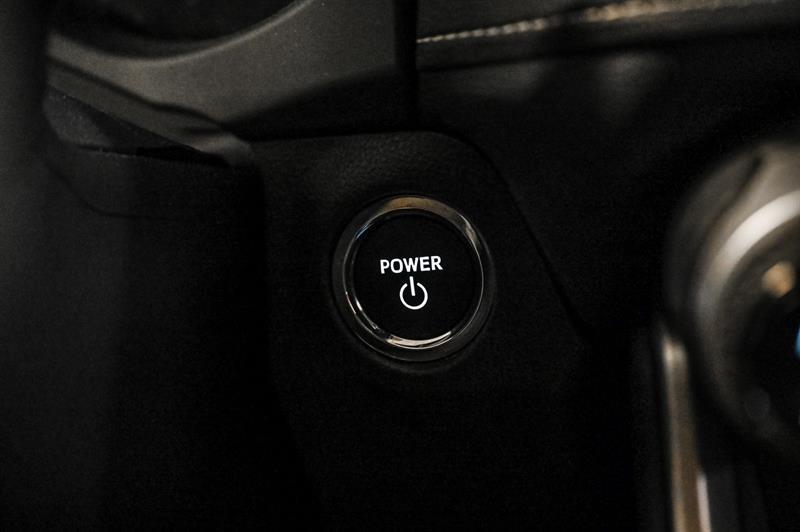 2025 Toyota RAV4 - Image 27