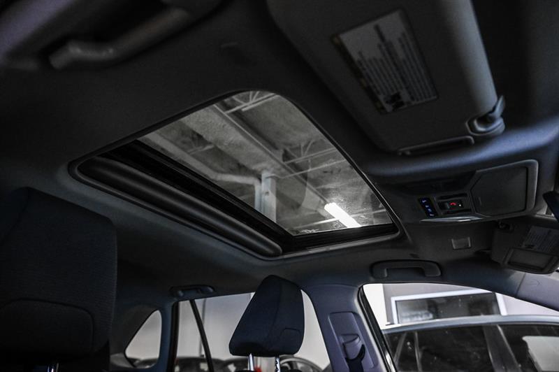 2025 Toyota RAV4 - Image 31