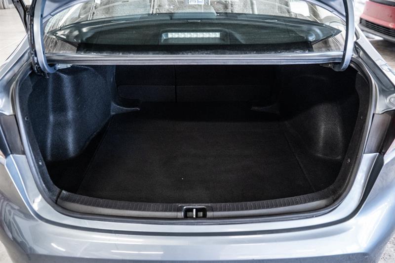 2021 Toyota Corolla - Image 9