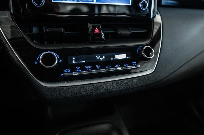 2021 Toyota Corolla - Image 27