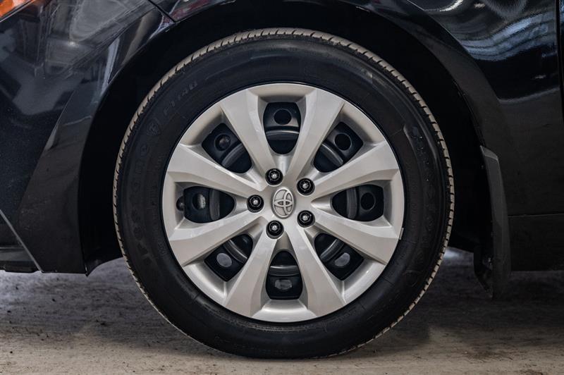 2023 Toyota Corolla - Image 13