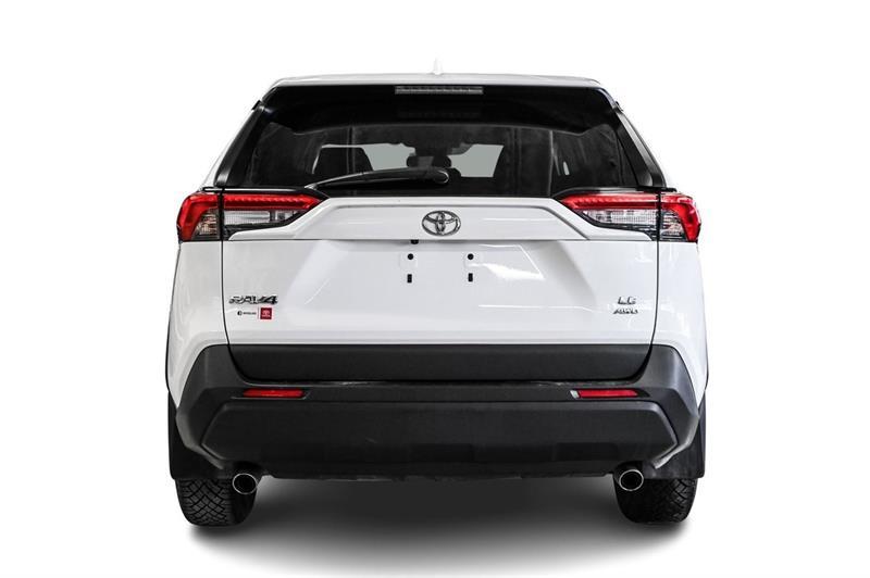 2022 Toyota RAV4 - Image 5