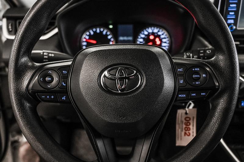 2022 Toyota RAV4 - Image 15