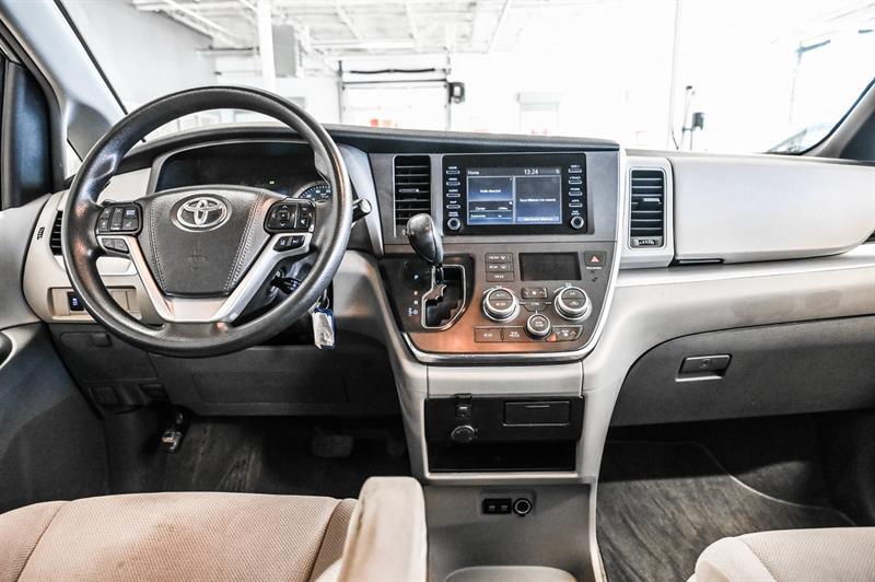 2019 Toyota Sienna - Image 26