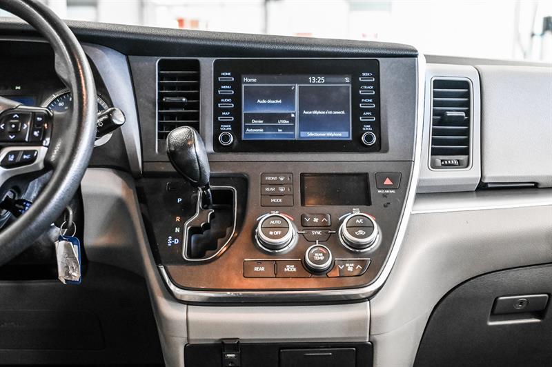 2019 Toyota Sienna - Image 27