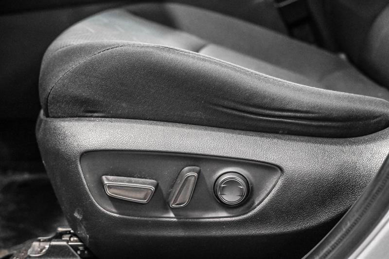 2023 Toyota RAV4 - Image 20