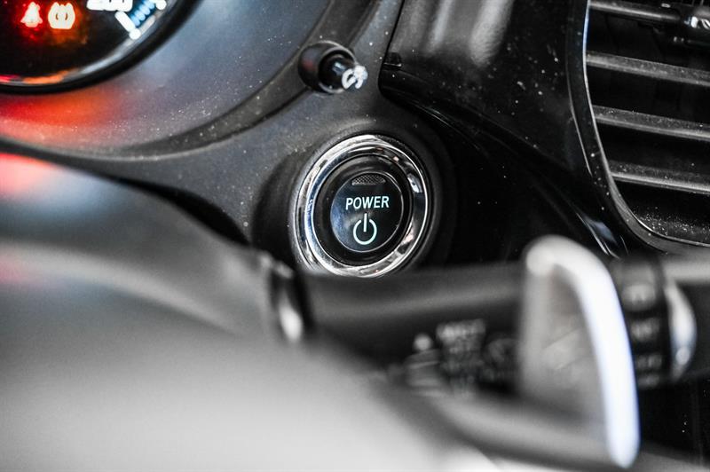 2020 Mitsubishi Outlander - Image 30