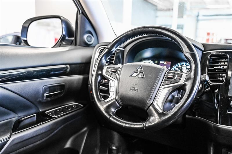 2020 Mitsubishi Outlander - Image 34