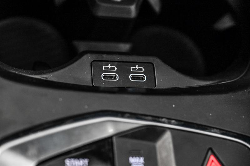 2025 Bmw 2 Series - Image 27