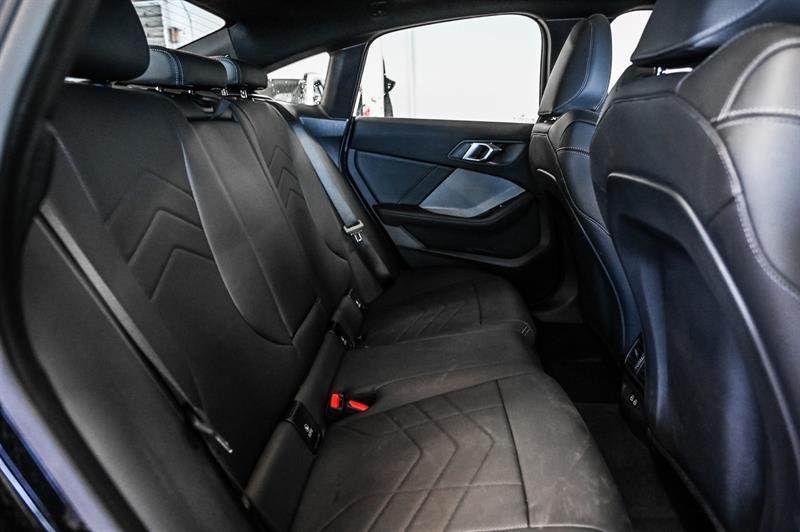 2025 Bmw 2 Series - Image 32