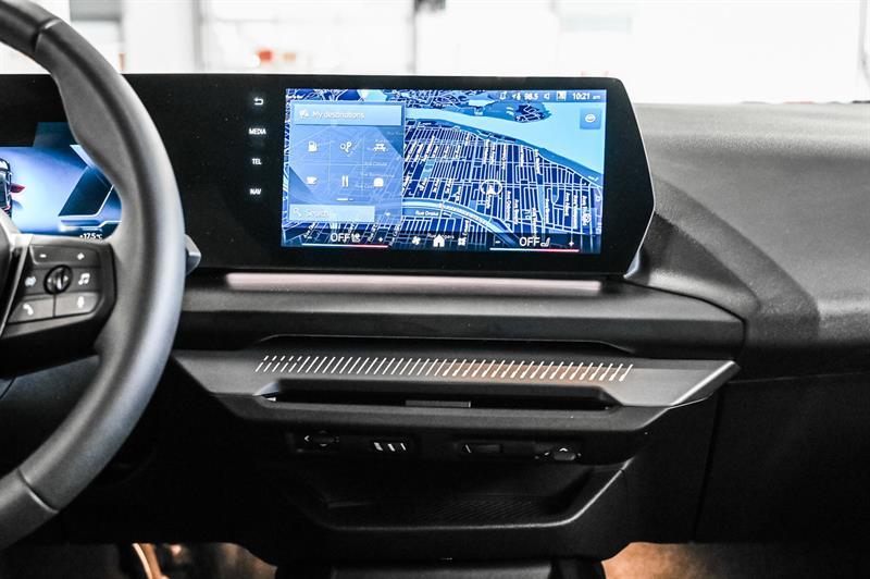 2025 Bmw 2 Series - Image 34