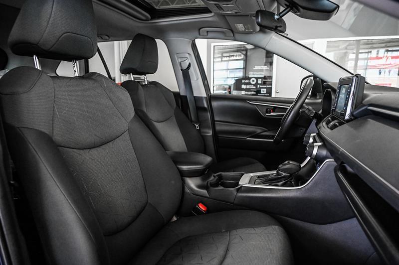 2021 Toyota RAV4 - Image 34
