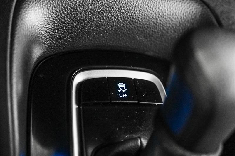 2020 Toyota Corolla - Image 21