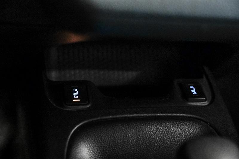 2021 Toyota Corolla - Image 19