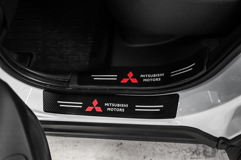 2025 Mitsubishi Eclipse - Image 22