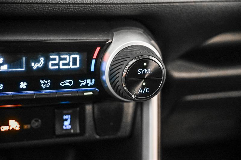 2020 Toyota RAV4 - Image 24